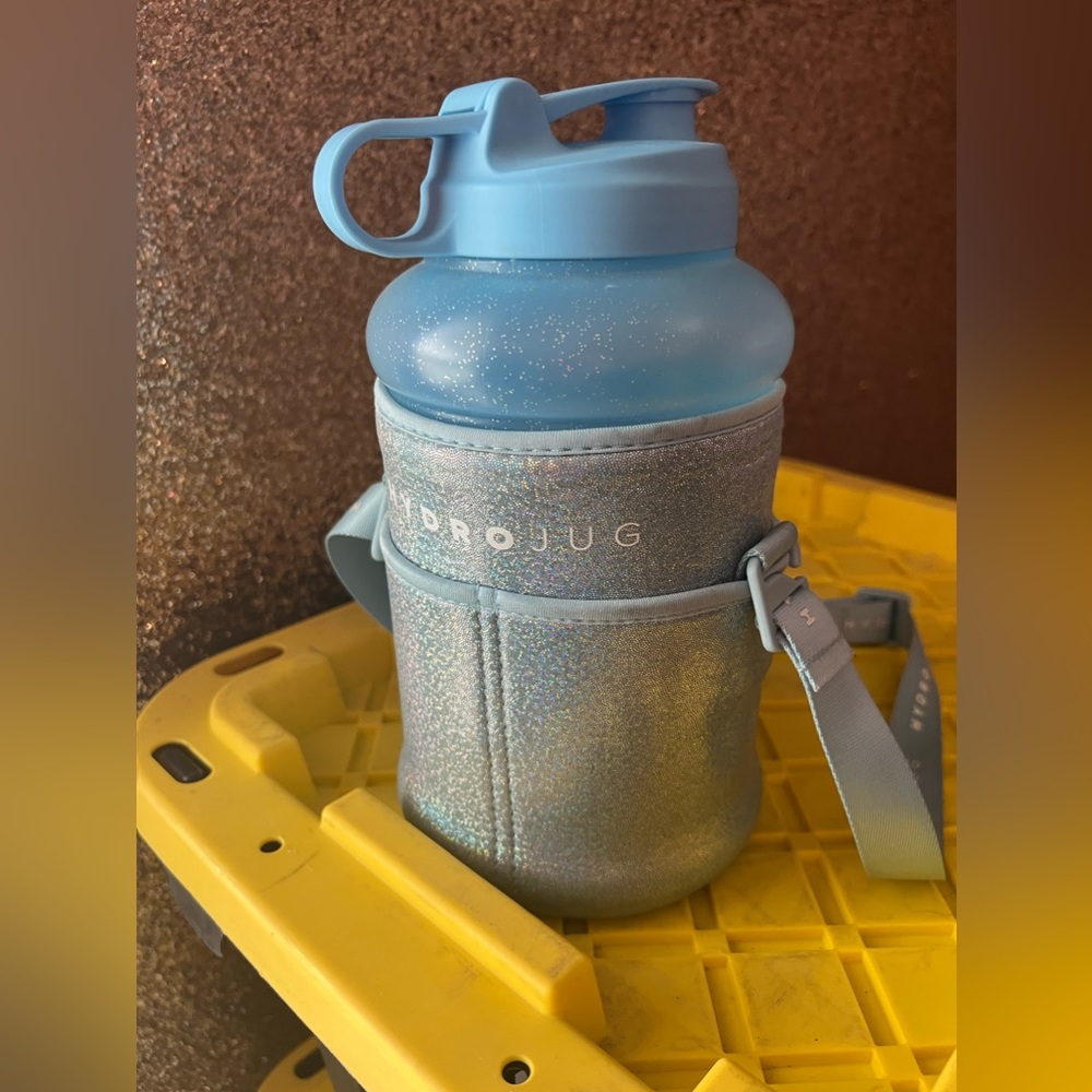 Hydrojug topaz